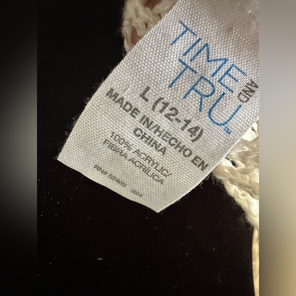 Time and Tru Cream Crochet Cover-Up - Picture 4 of 4